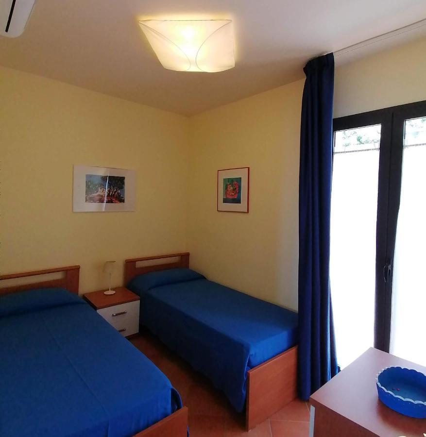 Apartment Saro & Tea Кастель-ди-Туса Экстерьер фото